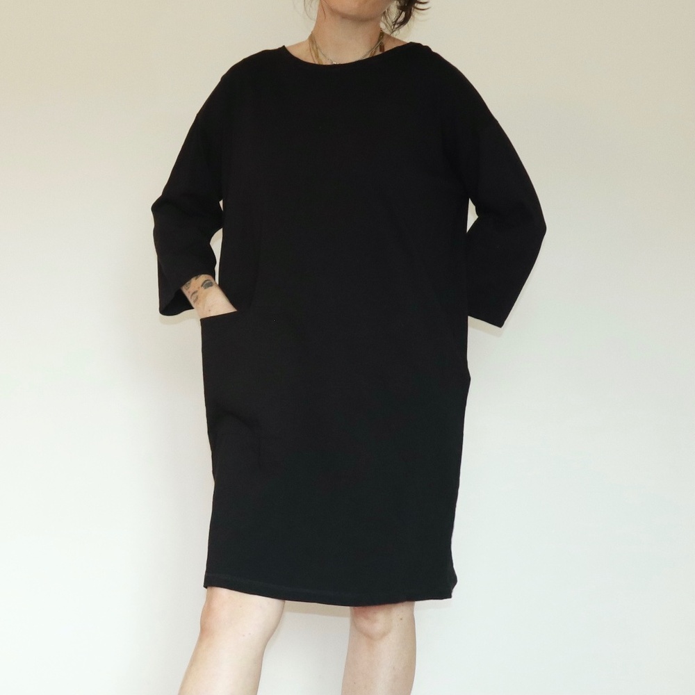 Gudrun Sjoden - 100% Shift Dress with Pockets - Black - M